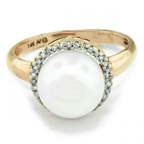 Cultured Pearl and Diamond Ring